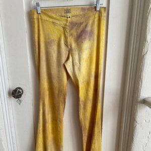 THE PEOPLE OF THE LABYRINTHS Low rise linen yellow and purple tiedye flared pant